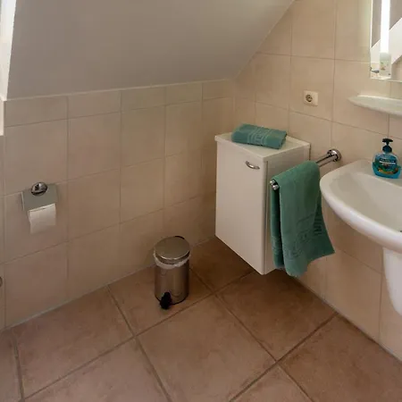 Holiday home Friedas Huus *