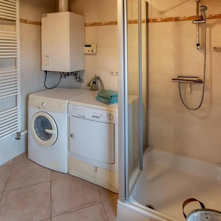 Holiday home Friedas Huus Nessmersiel